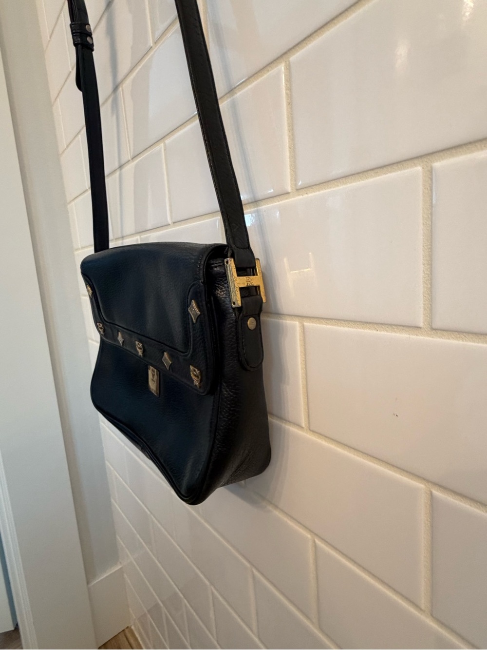 MCM Black Leather Shoulder Bag with Gold Accents - Picture 4 of 6